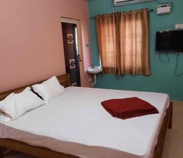 Thirukadaiyur Hotel | Hotel Sudhara: 5-Star Comfort for Families and Pets