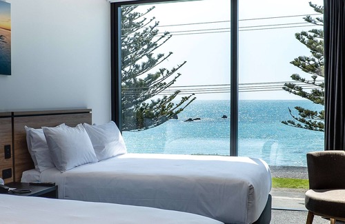 Kaikoura Hotel | Discover Sudima Kaikoura: 4-Star Comfort with Pool & Dining