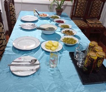 New Town House | Cozy Sudu Neluma Home Stay: Pet Friendly & 9/10 Rated