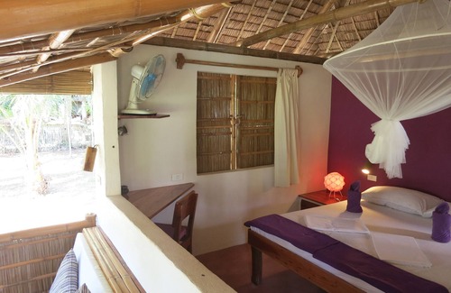 Sipalay House | Comfortable Stay at Sugar Lounge with Family-Friendly Amenities