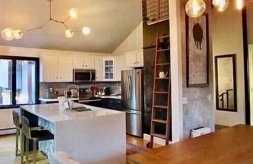 Waitsfield House | Chic Sugarbush Haus Retreat with Family-Friendly Amenities