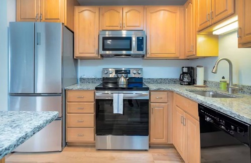 Warren Condo | Unforgettable Sugarbush Mountainside Retreat - Ski In & Out