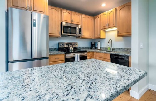 Warren Condo | Unforgettable Sugarbush Mountainside Retreat - Ski In & Out