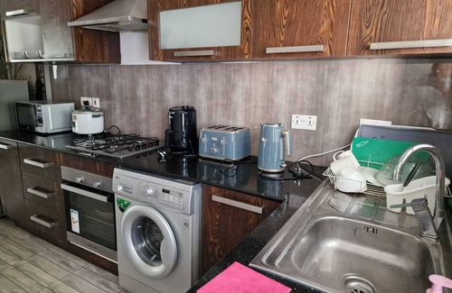 Wolmar Apartment | Comfortable 3-Bed Apartment in Flic en Flac with Breakfast