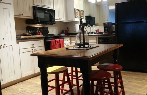 Carrabassett Valley Condo | Discover Sugarloaf Mountain Condo: Indoor Pool & Trail Access!