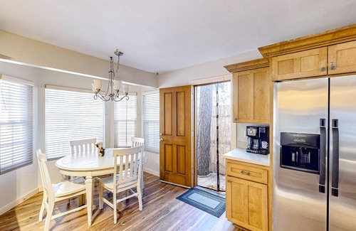 Sugarloaf Cabin | Sugarloafing ~ Dog-friendly cabin with hot tub, covered porch, fireplace, grill, & W/D