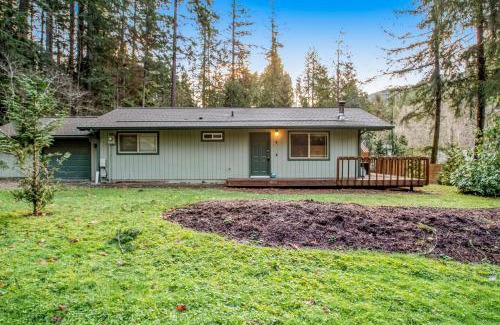 Sudden Valley House | Relax at Sugarpine Retreat: Pet and Child Friendly Getaway