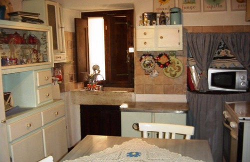 Trevi House | Cozy Stone Mountain House in Historic Medieval Village
