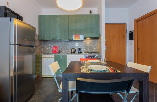 Borgo Dora Apartment | Explore Sui tetti di Torino with Family-Friendly Amenities
