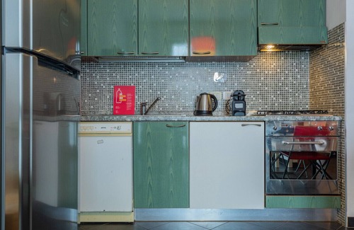 Borgo Dora Apartment | Explore Sui tetti di Torino with Family-Friendly Amenities