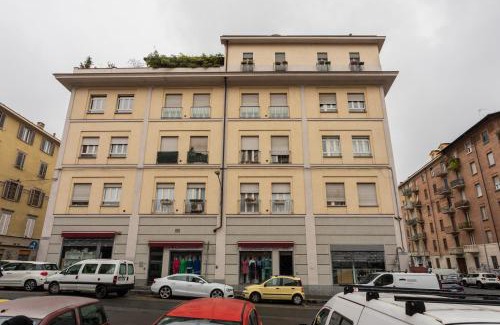 Borgo Dora Apartment | Explore Sui tetti di Torino - Family-Friendly Retreat
