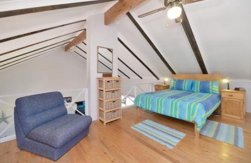 L'Agulhas House | Kid-Friendly Retreat at Suid Genoeg - A 4-Star Escape