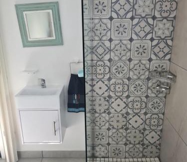 Hartenbos Apartment | Cozy Suidersee Block 1 with Ocean View & Family Amenities