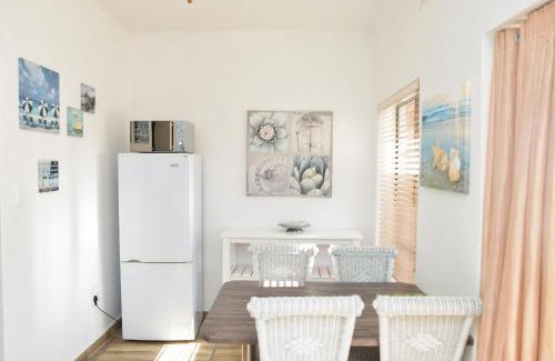 Hartenbos Apartment | Cozy Suidersee Block 1 with Ocean View & Family Amenities