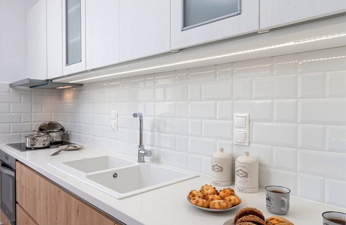 Neo Kalamaki Apartment | Cozy Suit Anthos: Beachside Haven with Pool Access