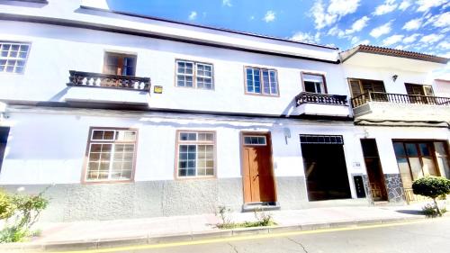 Vilaflor Apartment | Family-Friendly Suit Dreams Vilaflor by Deihu Experiences