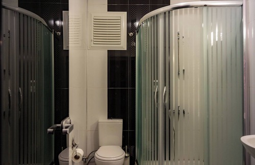 Eceabat House | Historic Suite with Family and Pet-Friendly Amenities