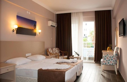 Seki Hotel | Suit Klas More Anex: Family-Friendly Stays with Pool & Spa