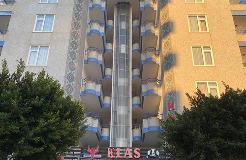 Seki Hotel | Suit Klas More Anex: Family-Friendly Stays with Pool & Spa