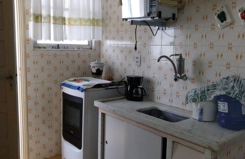 Aviacao Apartment | Ideal Getaway for 6 - Praia Grande, Steps from the Beach