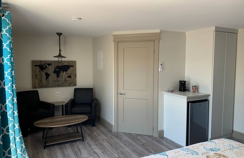 King's Point Apartment | Oceanfront Suite 1 Bliss by da Bay - Rated 9/10, Pet Friendly