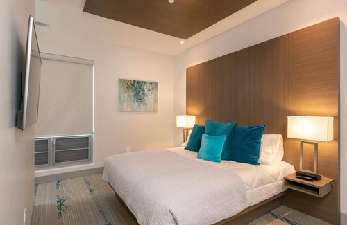 Estate Enighed Hotel | Enjoy Suite 11 with Breakfast and Accessibility Features