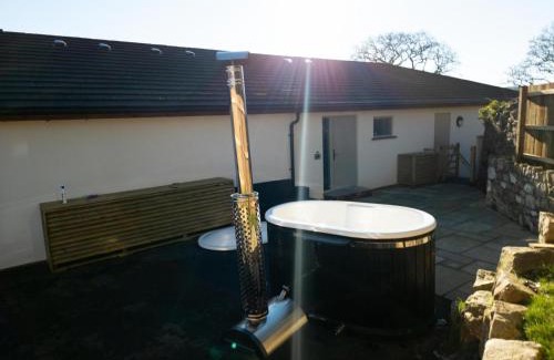 Pen-y-cae Apartment | Premier Suite 14 at Sleeping Giant Hotel - Pen Y Cae Inn