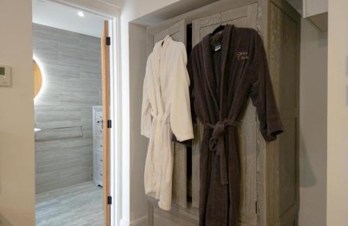 Pen-y-cae Apartment | Premier Suite 14 at Sleeping Giant Hotel - Pen Y Cae Inn