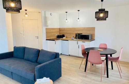 Montceau-les-Mines Apartment | Suite 24 Appart'hôtel-L'Annexe-3 étoiles