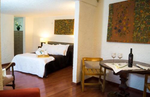 Campestre Apartment | Discover Suite 2B at Vista Garden House in San Angel