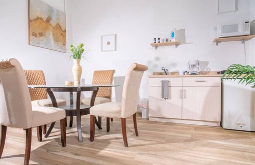 Puntas Apartment | Suite 3 at Road 413 with private pool and stand alone tub