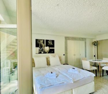 Neustadt an der Waldnaab Apartment | Pet-Friendly Suite 3: Perfect for Families and Pets