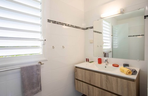 Saint-Francois Hotel | Relaxing Retreat at Suite 4 "le Palmier Dattier"