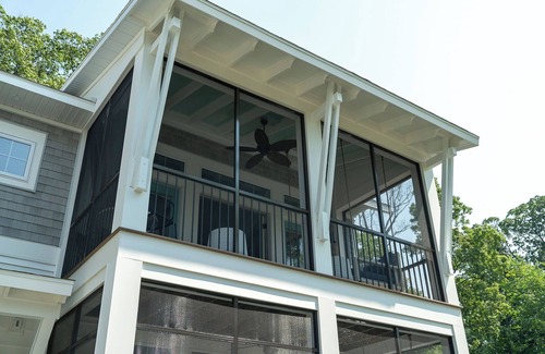 Saugatuck Apartment | Prime Downtown Getaway: The Rose @ Porches On Mason