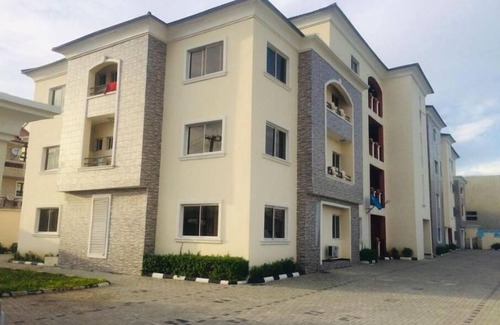 Lagos Apartment | Modern 3-Bedroom Apartment with Private Pool in Victoria Island