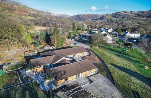 Pen-y-cae Apartment | Family-Friendly Suite at Sleeping Giant Hotel, Pen Y Cae Inn