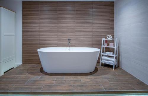 Pen-y-cae Apartment | Guest Rated 10/10 at Suite 5 - Sleeping Giant Hotel
