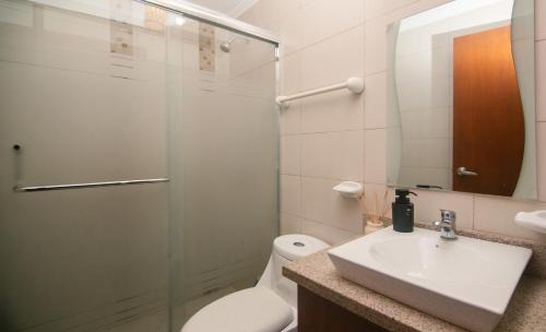 Las Penas Apartment | Relaxing Riverfront Retreat in Puerto Santa Ana, Guayaquil