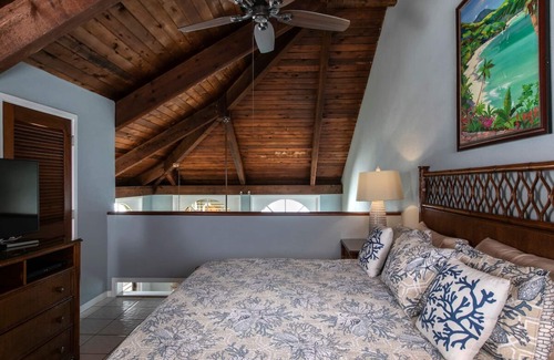 Estate Enighed Hotel | Oceanfront Escape at Suite 8C - Gallows Point Resort