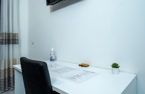 Mirandola House | Prime Location Suite by Duomo with Netflix & Breakfast
