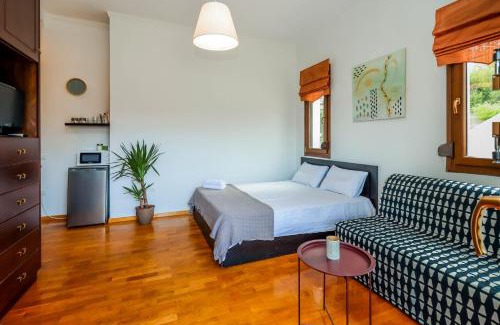 Serres Apartment | Pet-Friendly Suite Acropolis Serres Near City Center