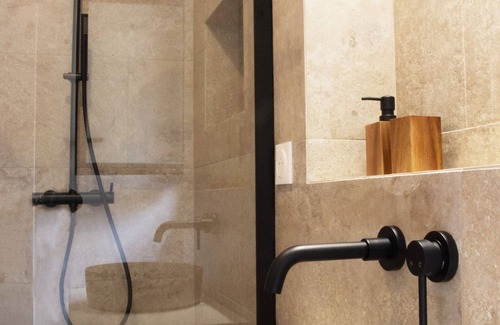 Moncale Bed & Breakfast | Ideal Suite Appartement D'hôtes with Private Heated Pool