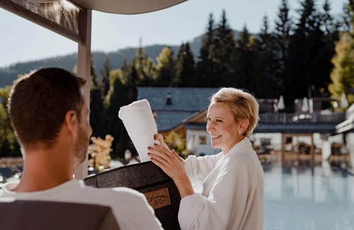 Haus House | "Suite Arnika" with bathtub, shower, WC (4-6 n.) - Nature and wellness hotel