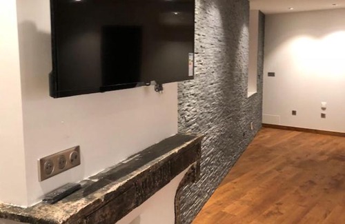 Vienne House | Riverside Retreat: Family-Friendly Suite au Bord du Rhône