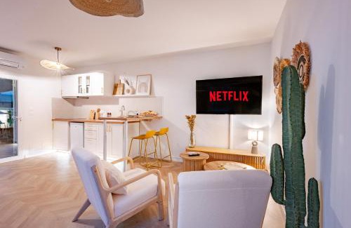 Suze-la-Rousse Apartment | Suite Bali
