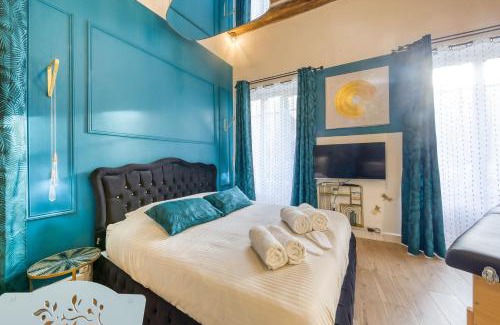 Arpajon Apartment | Relaxing Suite with Jacuzzi and Sauna for Romantic Getaways