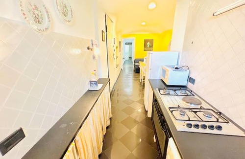 Riva Ligure Apartment | Beachside Retreat: Suite Bixio with Ocean View & Breakfast