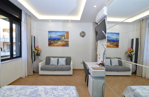 Centro Storico Bed & Breakfast | Discover Suite Caserta Deluxe: Your Gateway to Royal Luxury