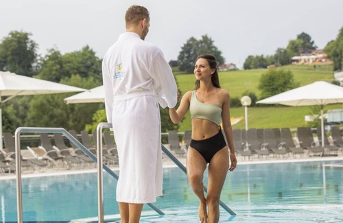 Loipersdorf bei Fuerstenfeld House | Relaxing Stay at Suite Classica - Thermalhotel Leitner