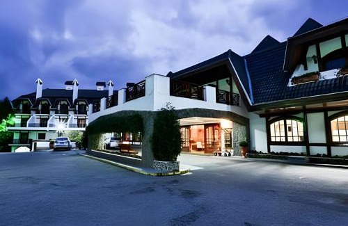 Alto do Capivari Apartment | Discover Cama Queen with Daily Service and Pool Access